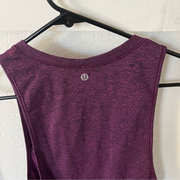Lululemon Athletica Women's 2 Workout Tank Top - Picture 5 of 7